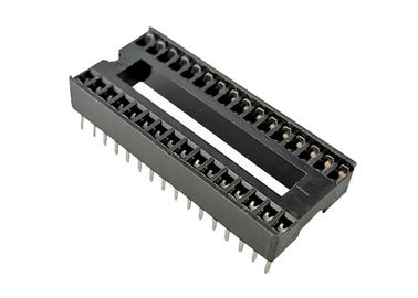 estimation actuelle du connecteur 3A d'en-tête de Pin de perforation rectangulaire d'IMMERSION de prise d'IC de lancement de 1.778mm