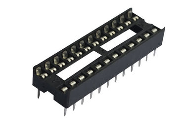Prise droite 2.54mm de circuit intégré de perforation rectangulaire 24 connecteurs mâles