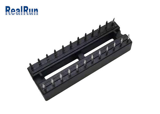 Perforations rectangulaires PBT UL94V-0 d'en-tête du connecteur 24P de prise de 1000VAC 2.54mm IC